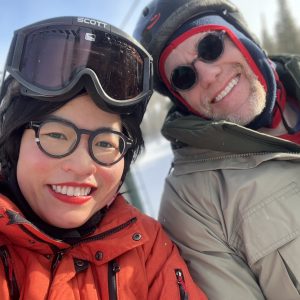 Eirik Harris and his wife skiing